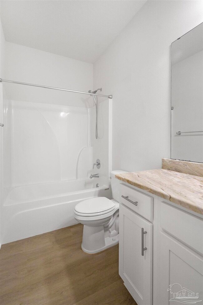Building Photo - 704 Brambling Ct