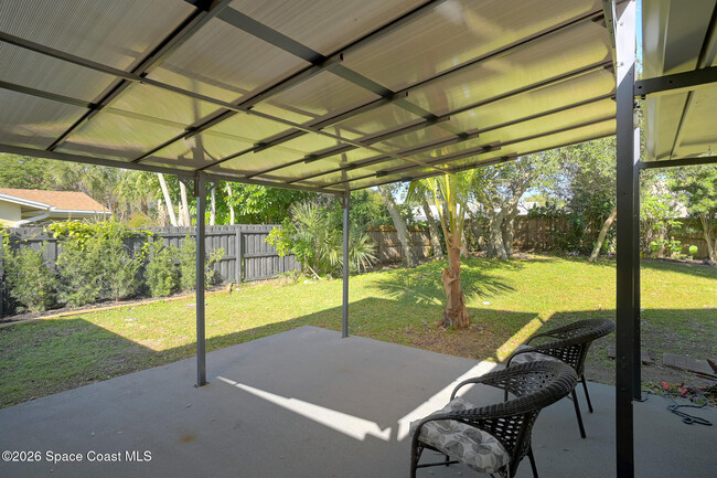 Building Photo - 140 Flores St