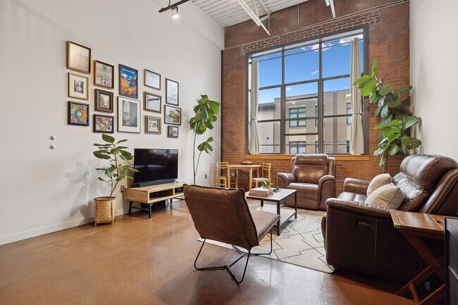 Building Photo - 1400 Rosa L Parks Blvd