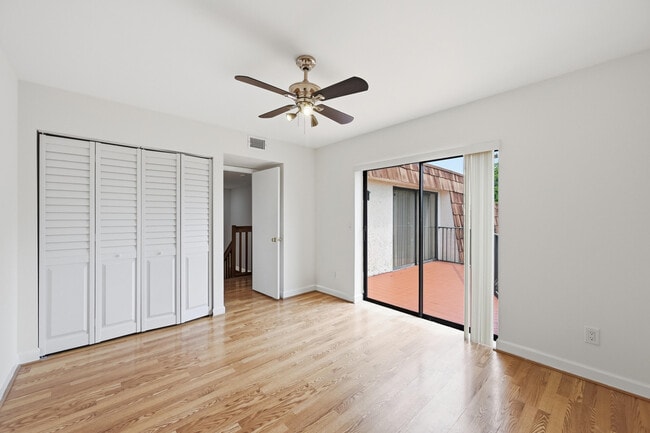 Building Photo - 8337 N Coral Cir