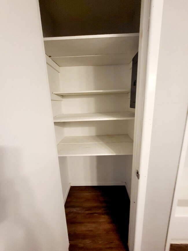 Building Photo - 3208 42nd St