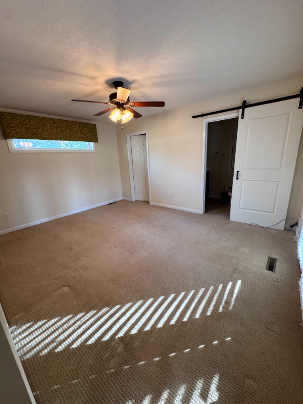 Building Photo - 406 Valley Greens Rd