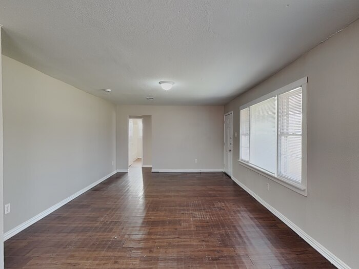 Building Photo - 3758 Denton Hwy