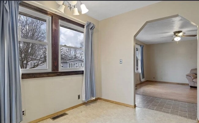 Building Photo - 3033 Shadowfax Dr