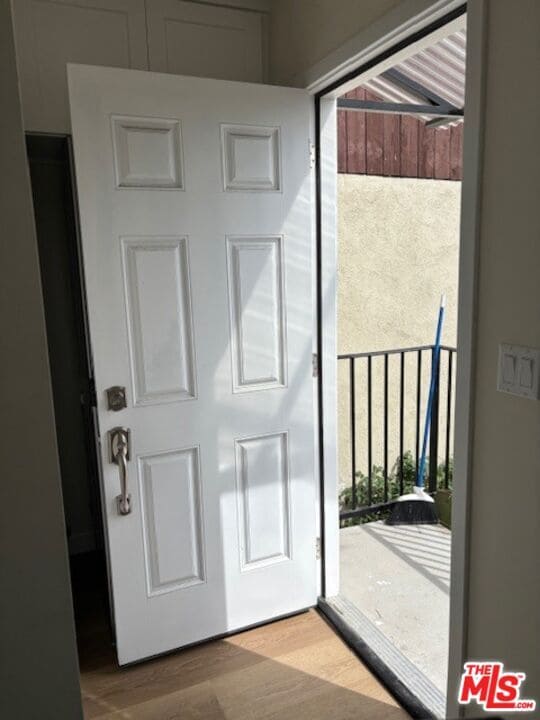 Building Photo - 800 E 83rd St