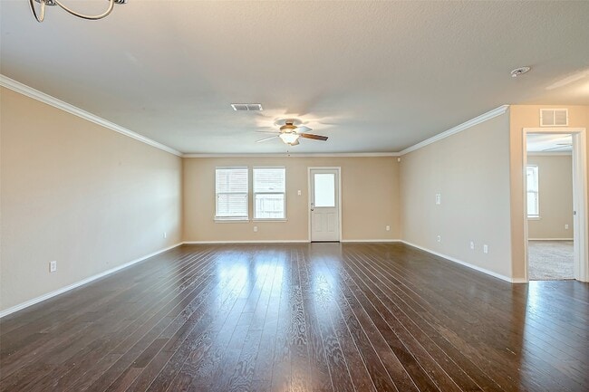 Building Photo - 120 Abelia Dr