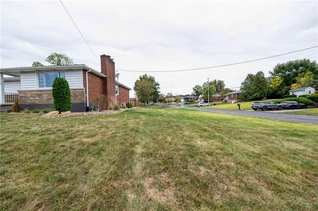 Building Photo - 719 Cumberland Rd