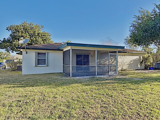 Building Photo - 9332 Southampton Pl