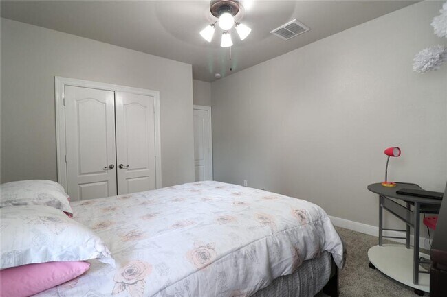 Building Photo - 6126 Emberwood Falls Dr