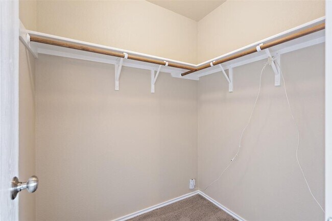 Building Photo - 1617 Anise Dr