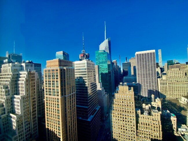 Building Photo - 66 W 38th St