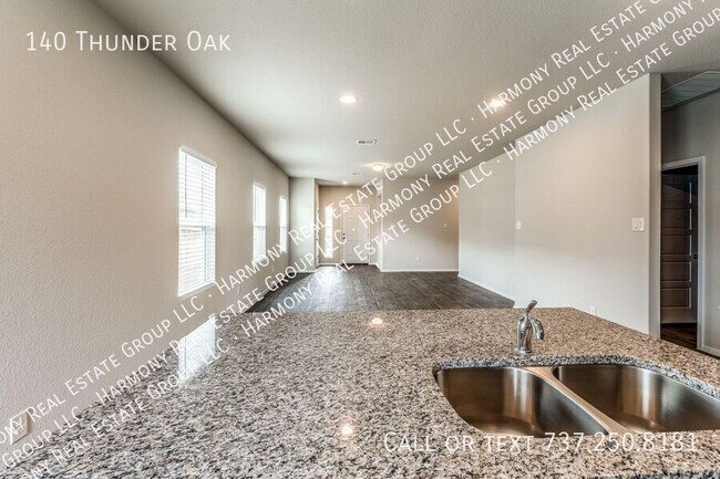 Building Photo - 140 Thunder Oak