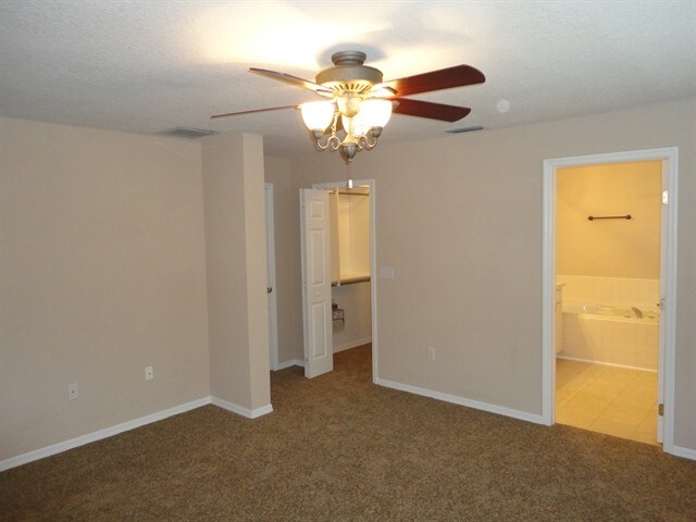 Building Photo - 17637 Esprit Dr