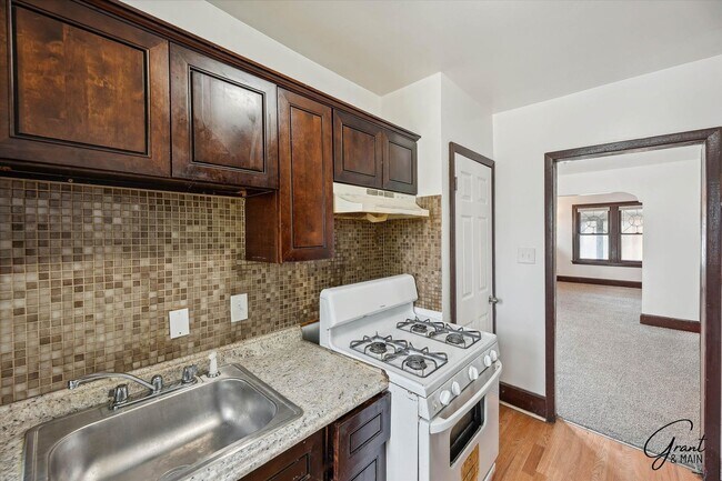 Building Photo - 15356/15358 Washburn - Ten Star Holdings LLC