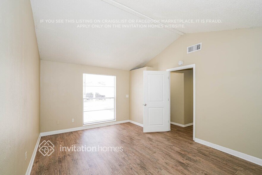 Building Photo - 6405 Regatta Ct