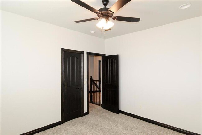 Building Photo - 4001 Sam Gordon Dr