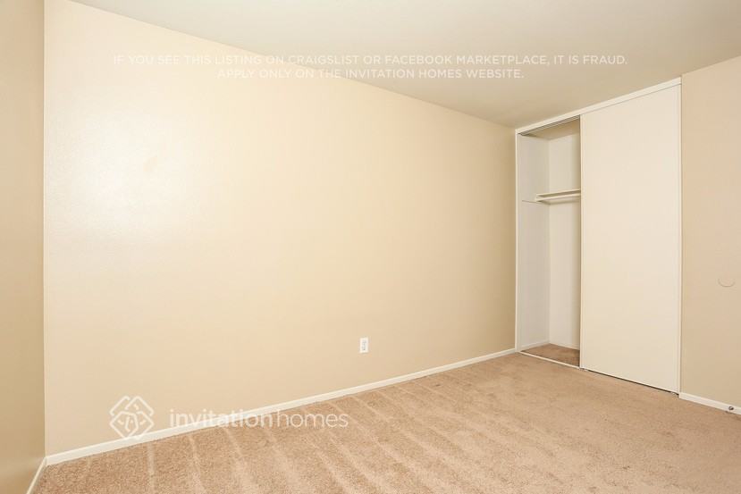 Building Photo - 1420 Sunswept Dr