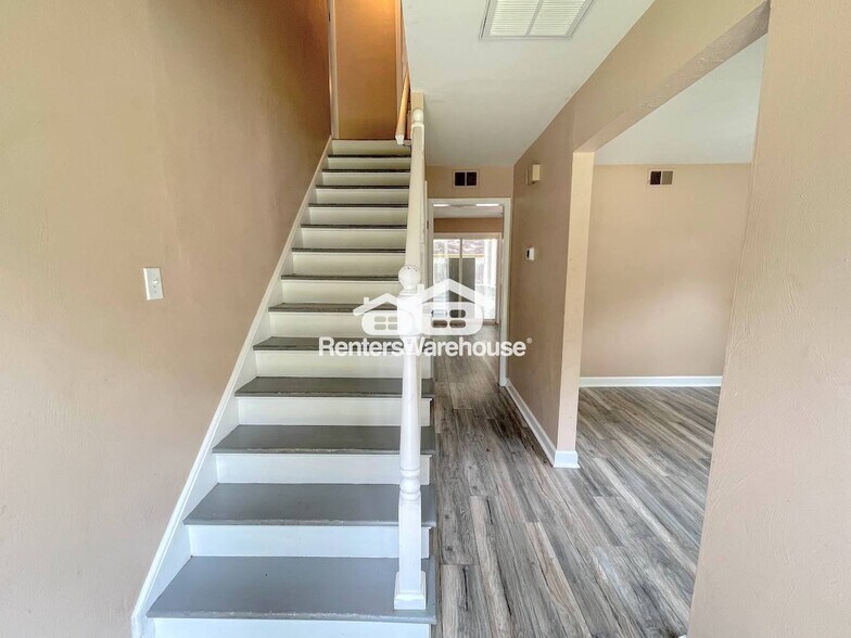 Building Photo - 5736 Avalon Woods Dr
