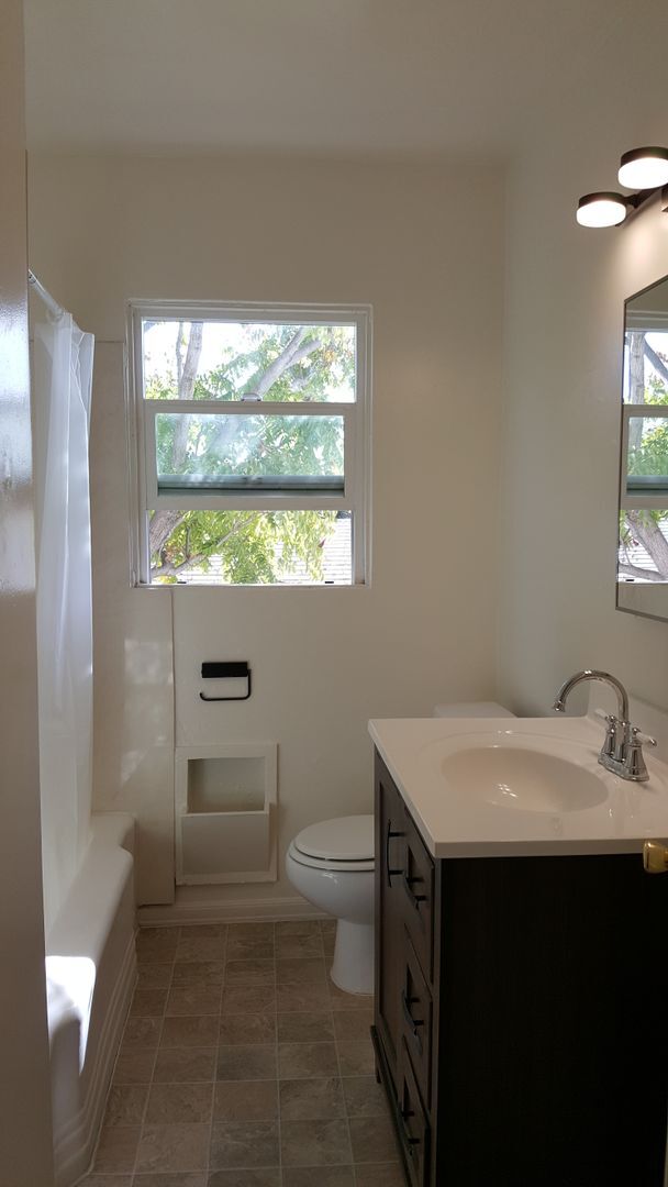 Building Photo - Charming 2bdr house overlooking downtown La Mesa!