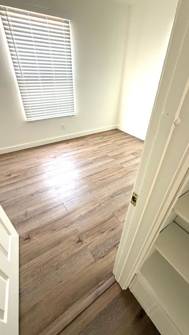 Building Photo - Adorable 3 bed/1.5 bath house with yard