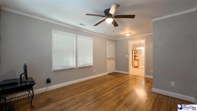 Building Photo - 321 S Park Ave