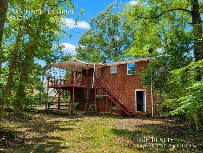 Building Photo - 2143 Finchley Dr