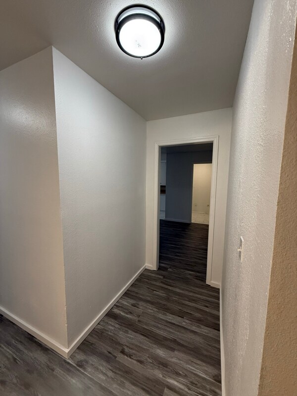 Building Photo - 921 102nd St S