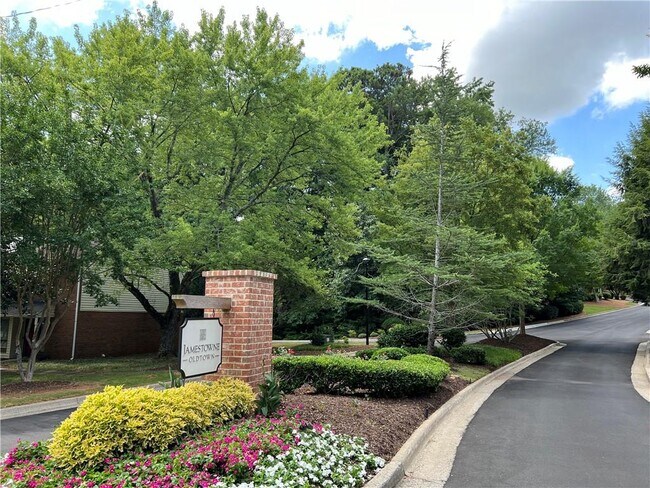 Building Photo - 2380 Newport Landing