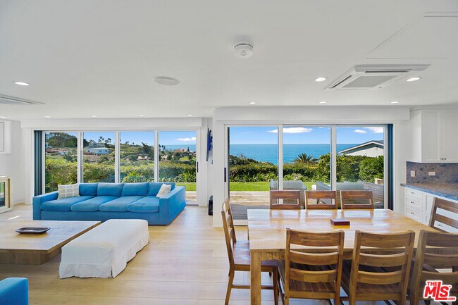 Building Photo - 6817 Seawatch Ln
