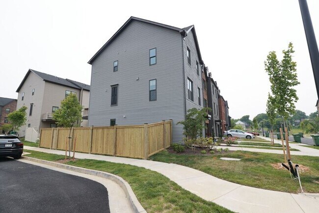Building Photo - 2100 Tobacco Mill St