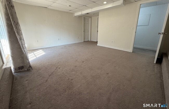 Building Photo - 152 Briar Ln