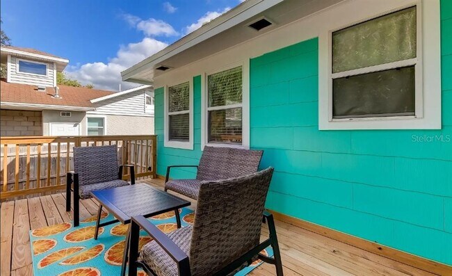 Building Photo - 1226 Sedeeva Cir S
