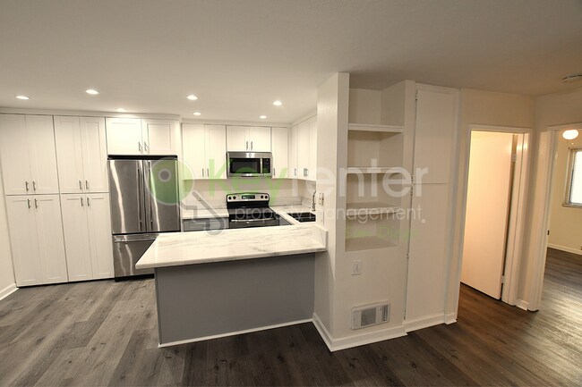 Building Photo - Mission Valley | Minutes to Interstates 15 & 8 | Close to Snapdragon Staduim