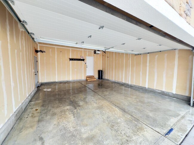 Building Photo - 1078 Cinnamon Ridge Dr