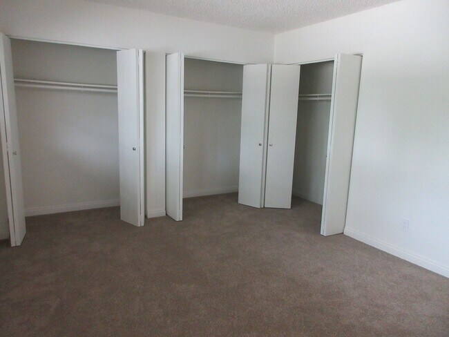 Building Photo - Duggan Property Management, Inc Presents -North Hills (4 bed, 2 bath)
