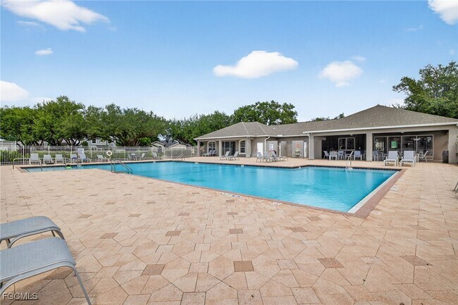 Building Photo - 17974 Oakmont Ridge Cir