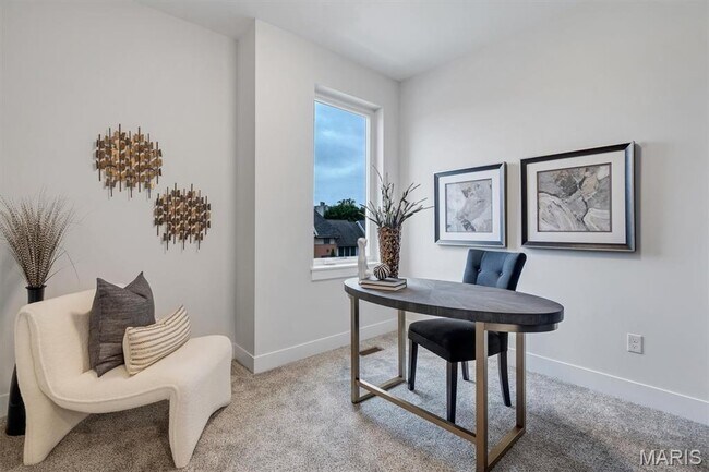 Building Photo - 513 Whittier St