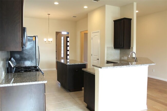 Building Photo - 2765 Sorano Ave