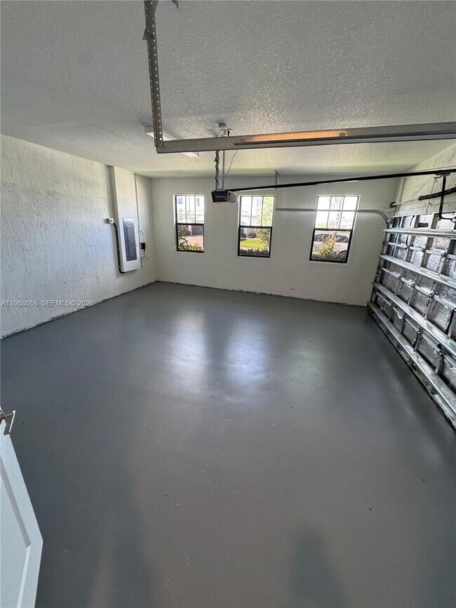 Building Photo - 17355 SW 41st St