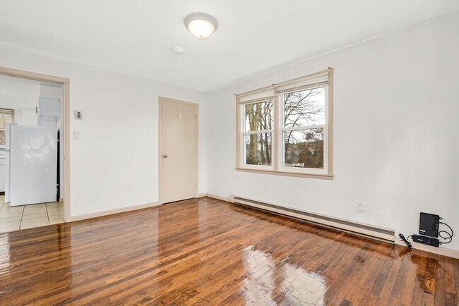 Building Photo - 26 SW Cutoff