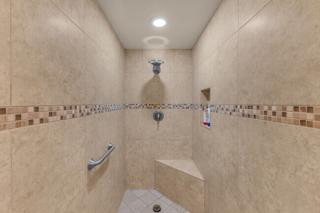 Building Photo - 168 Cam Arroyo S