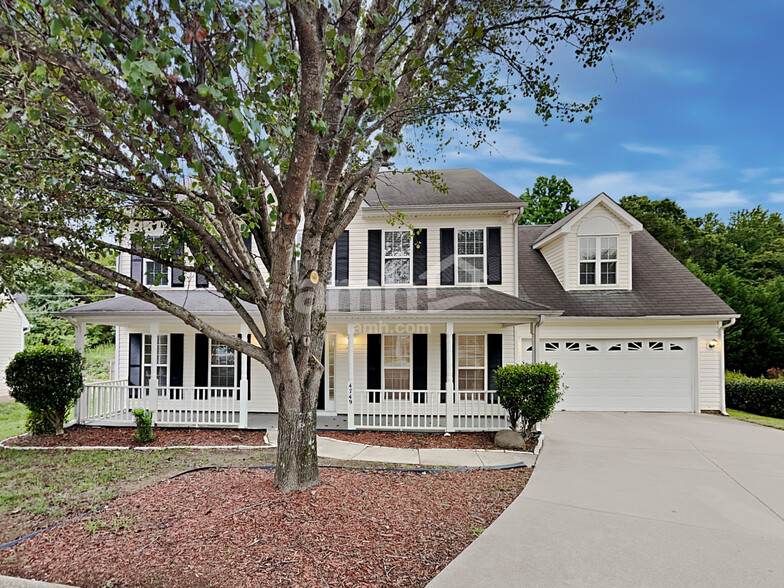 Primary Photo - 4749 Cades Cove Dr