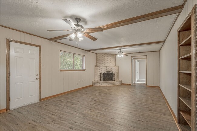 Building Photo - 2712 Chimney Rock Rd