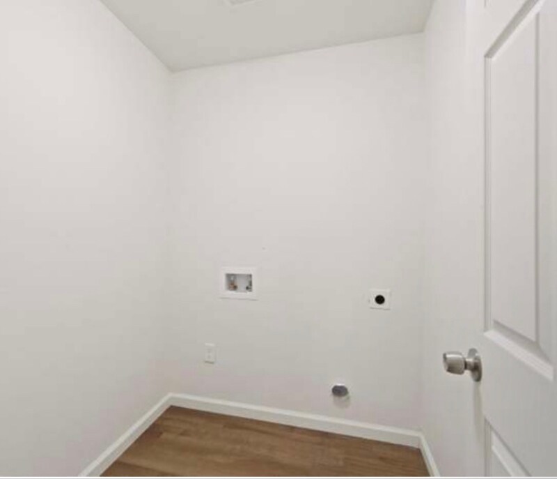 Building Photo - 227 N Fremont Ave