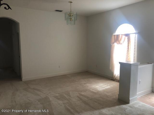 Building Photo - 5525 Thorngrove Way