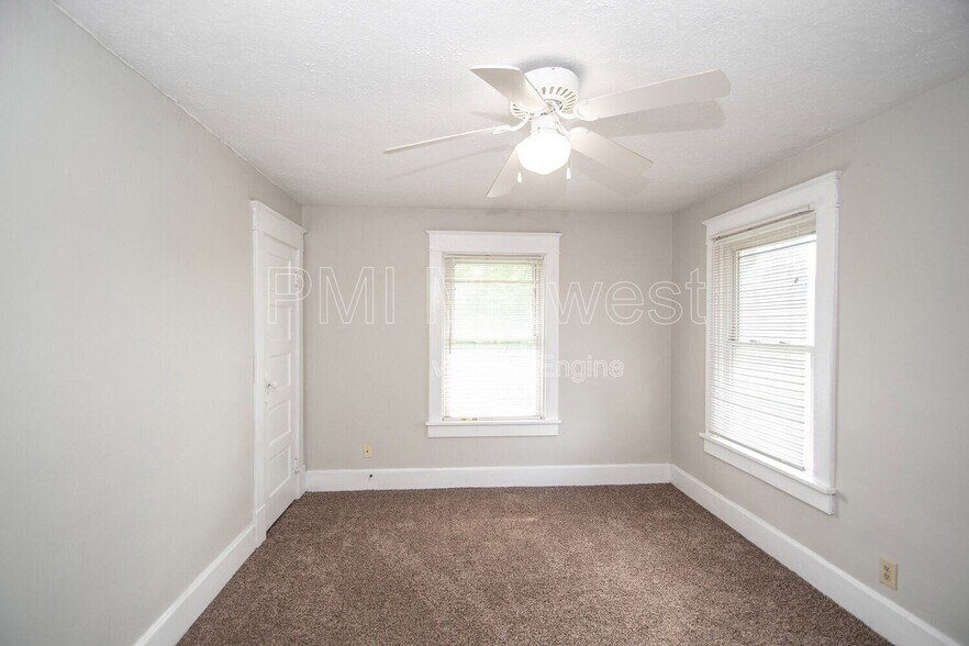 Building Photo - 1541 E Ohio St