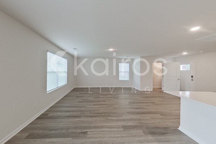 Building Photo - 133 Overstreet Way