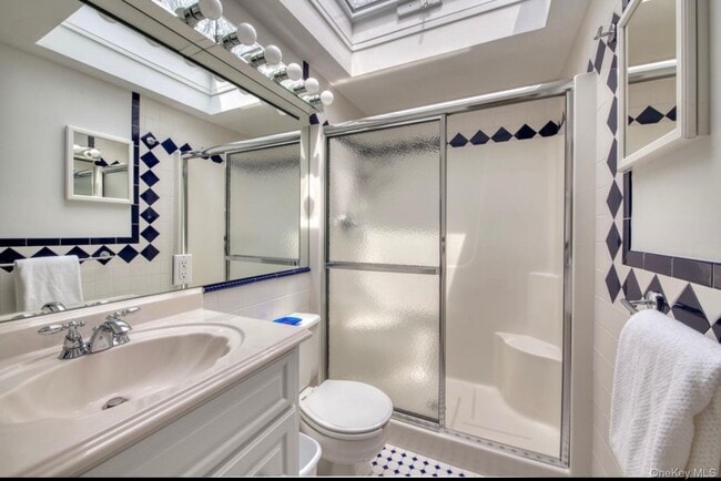 Building Photo - 17 Lyme Ln