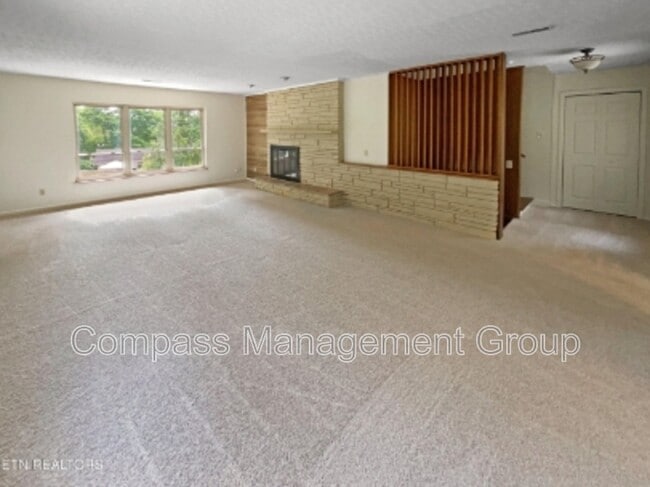 Building Photo - 5802 Tazewell Pike