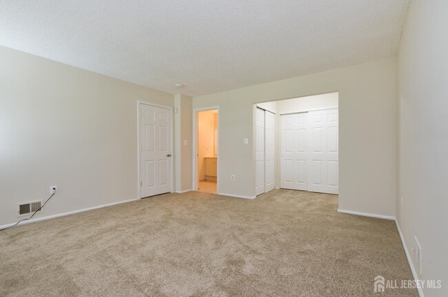 Building Photo - 98 Griggs Pl